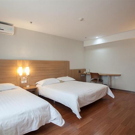 Готель Ibis Luoyang Hi Tech Dev Zone Екстер'єр фото