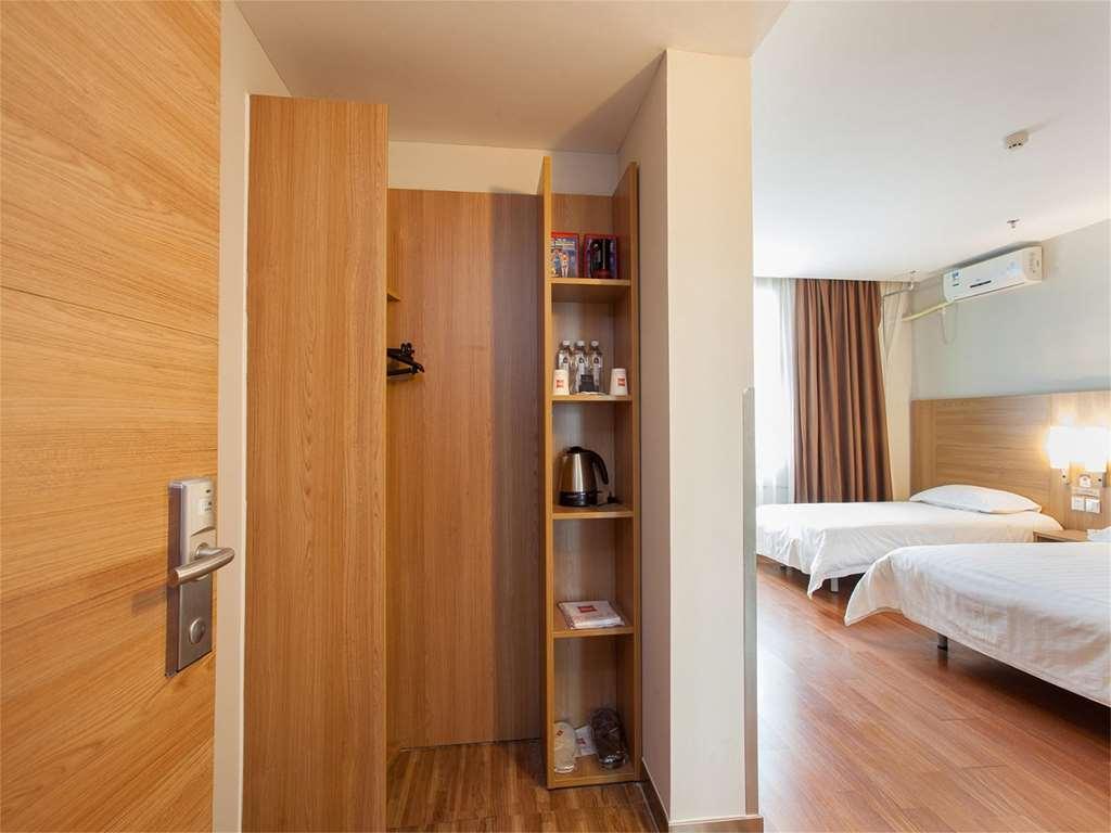 Готель Ibis Luoyang Hi Tech Dev Zone Номер фото