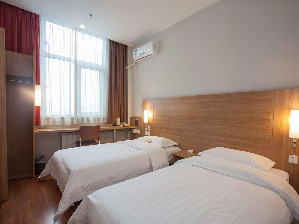 Готель Ibis Luoyang Hi Tech Dev Zone Екстер'єр фото