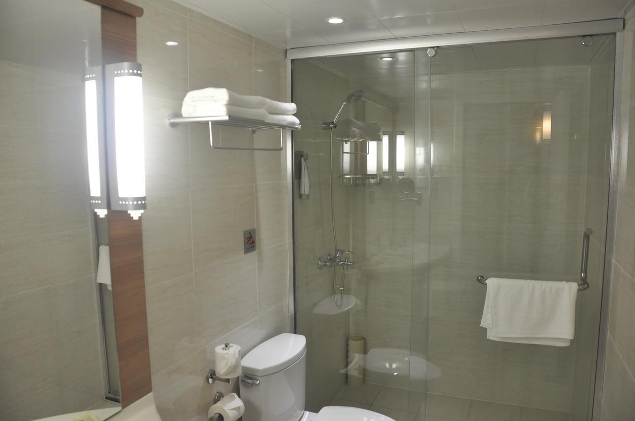 Готель Ibis Luoyang Hi Tech Dev Zone Екстер'єр фото